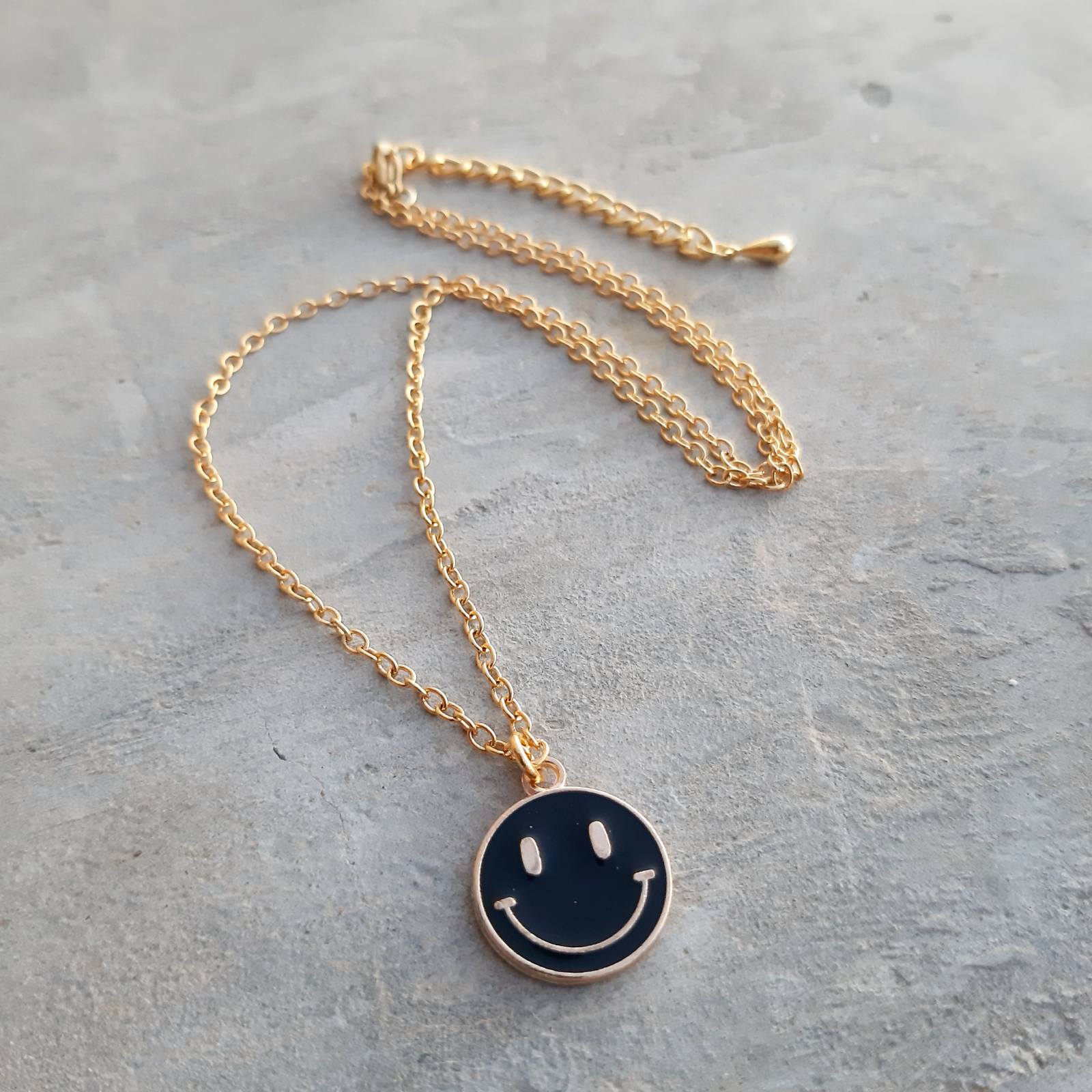 Black-Face-Necklace-0.jpg