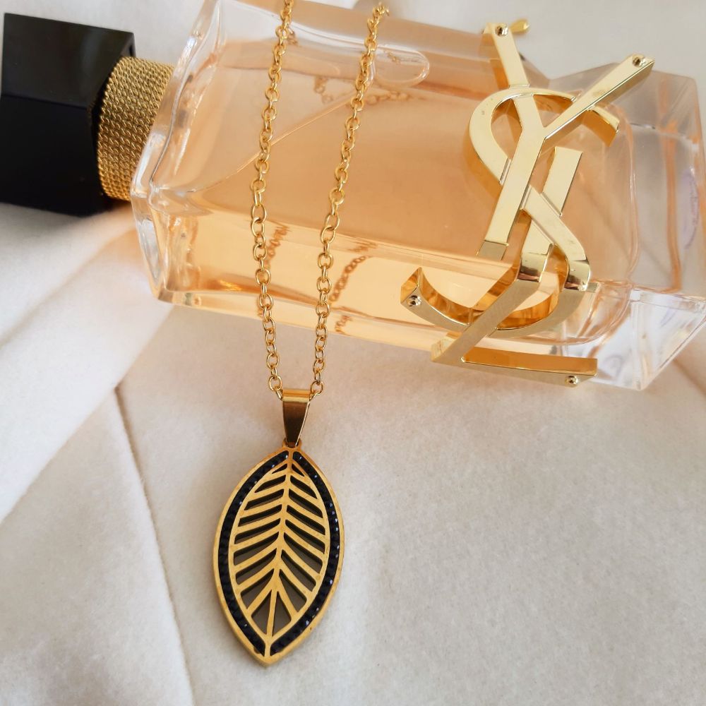 Black-Leaf-Necklace-1.jpg
