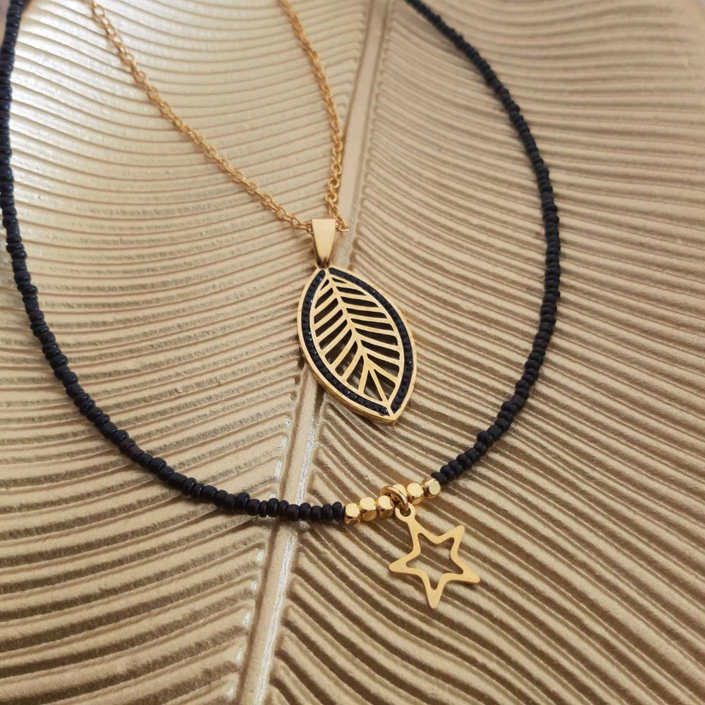Little-Gold-Star-Necklace-3.jpg_1