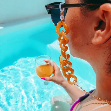 Orange-Chain-Glass-2