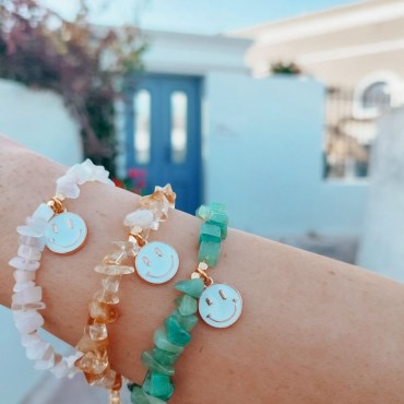 white-emoji-smile-bracelet-11